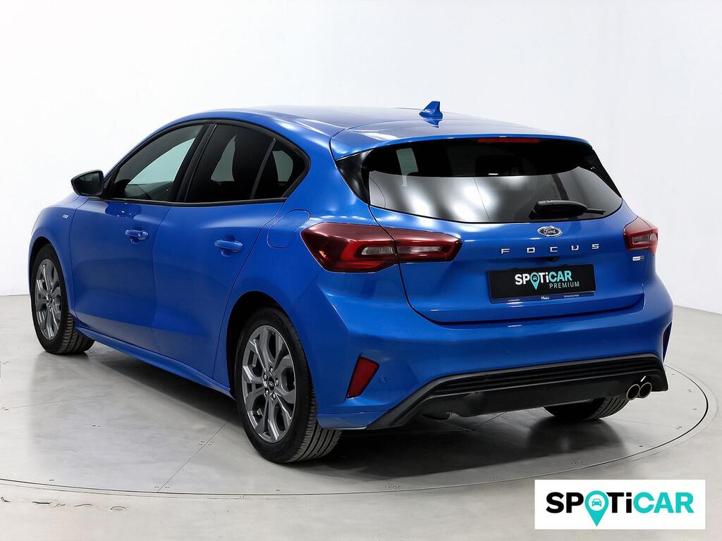Ford Focus 1.0 Ecoboost MHEV 114kW ST-Line Auto 2
