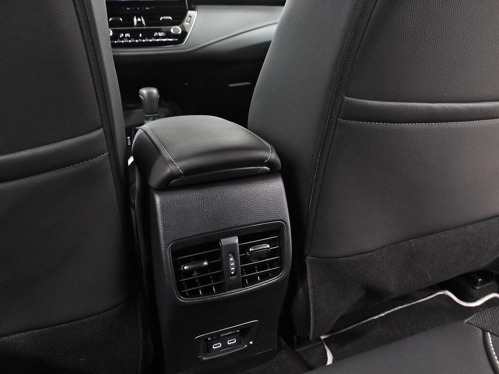 Toyota Corolla 140H Style Edition 32