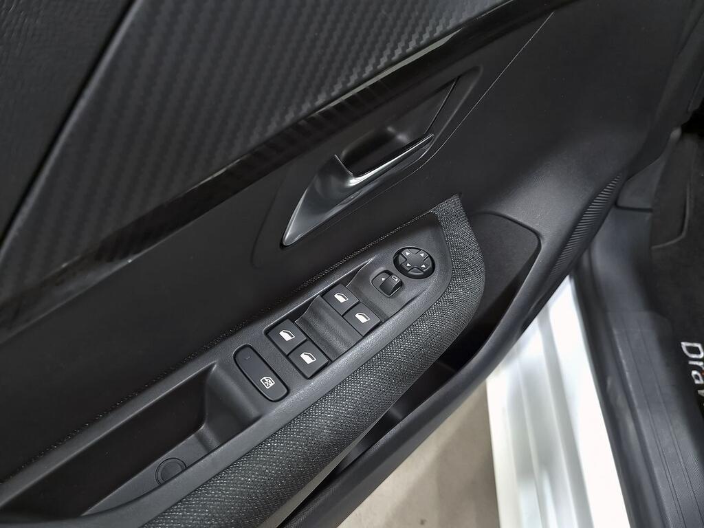 Peugeot 208 PureTech 74kW (100CV) Style 11