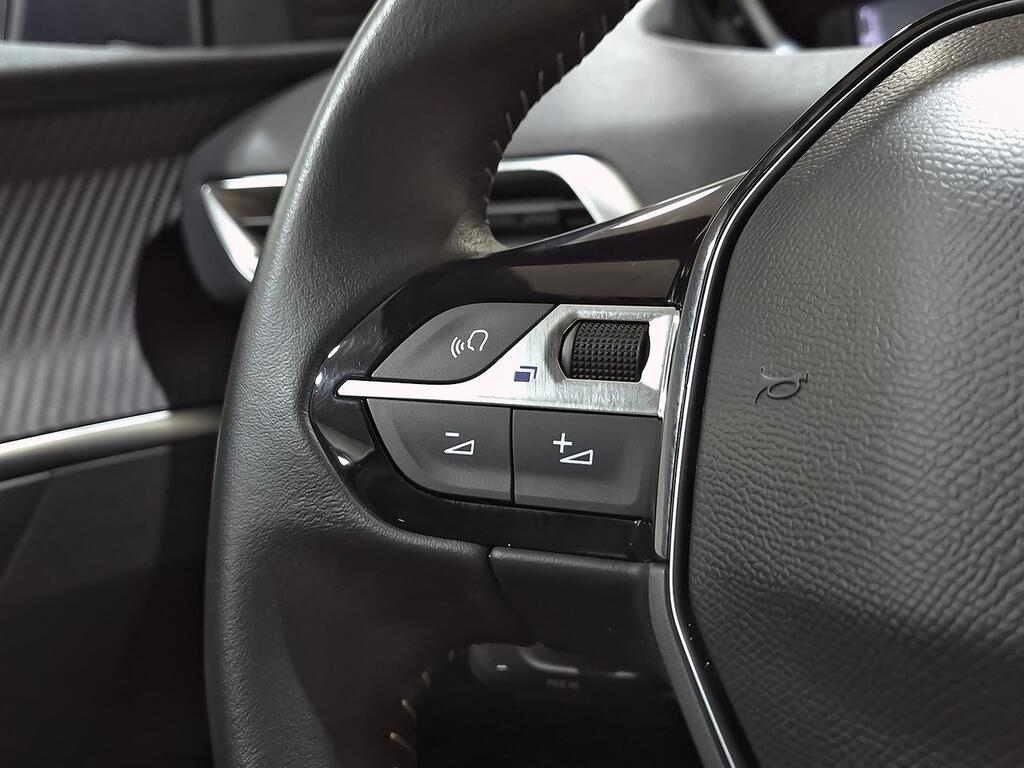 Peugeot 3008 1.2 PureTech 96KW S&S Allure Pack 18