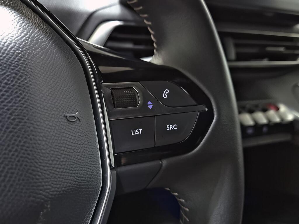 Peugeot 3008 1.2 PureTech 96KW S&S Allure Pack 19