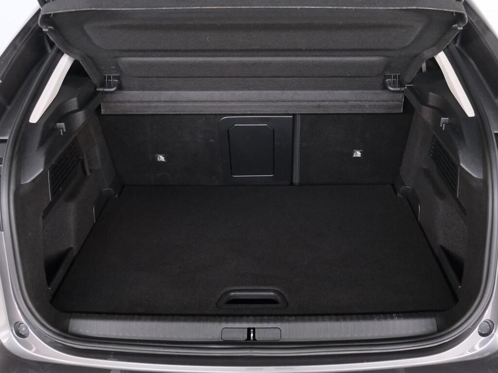 Citroën C4 PureTech 130 S&S 6v Shine 8