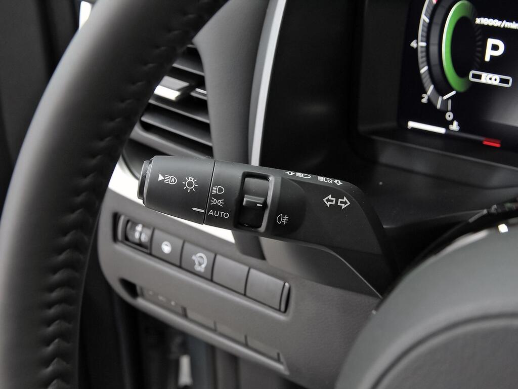 Nissan Qashqai DIG-T 116kW CVT N-Connecta 15