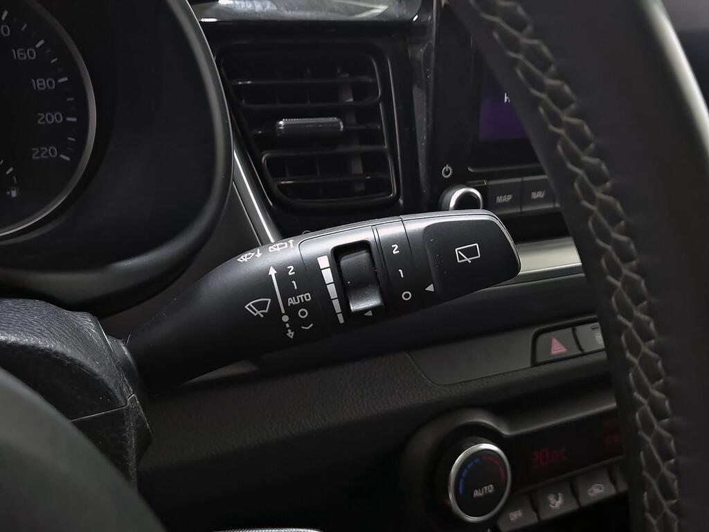 Kia Stonic 1.0 T-GDi 74kW (100CV) MHEV iMT Drive 15