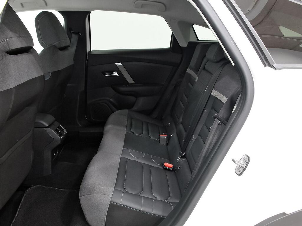 Citroën C4 PureTech 130 S&S 6v Shine 9
