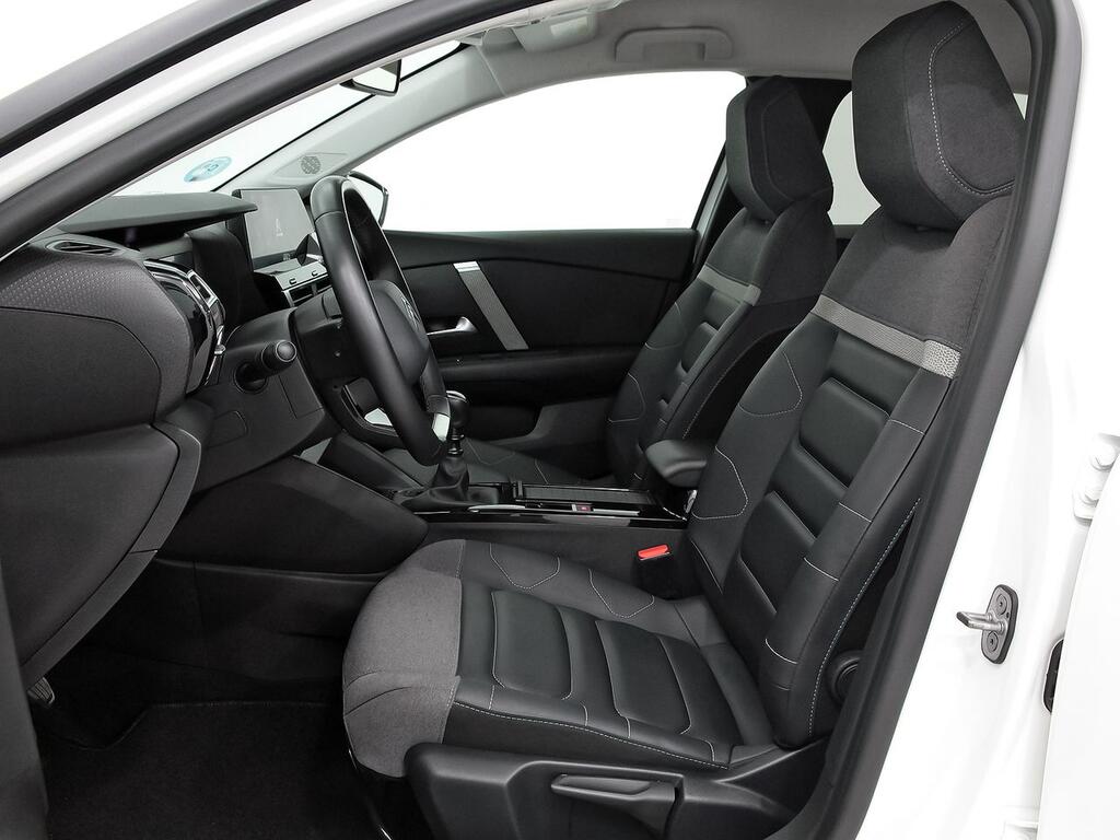 Citroën C4 PureTech 130 S&S 6v Shine 8