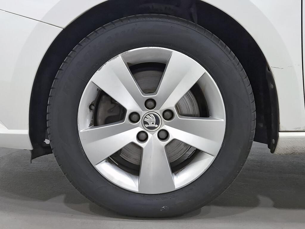Skoda Fabia 1.0 TSI 81KW (110cv) Ambition 10