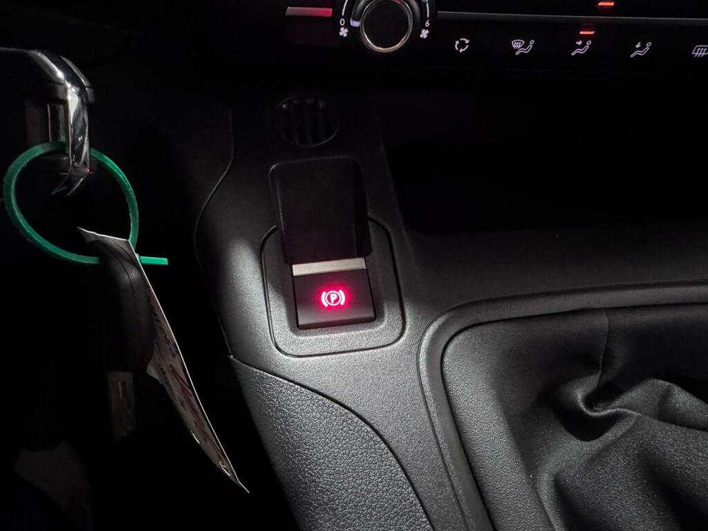 Citroën Berlingo Talla M BlueHDi 100 S&S PLUS 16