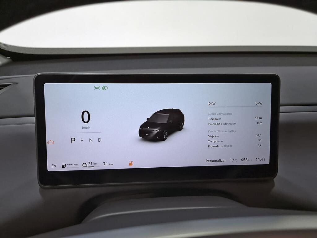 Leapmotor C10 C10 REEV 28.4 kWh Design Auto 13