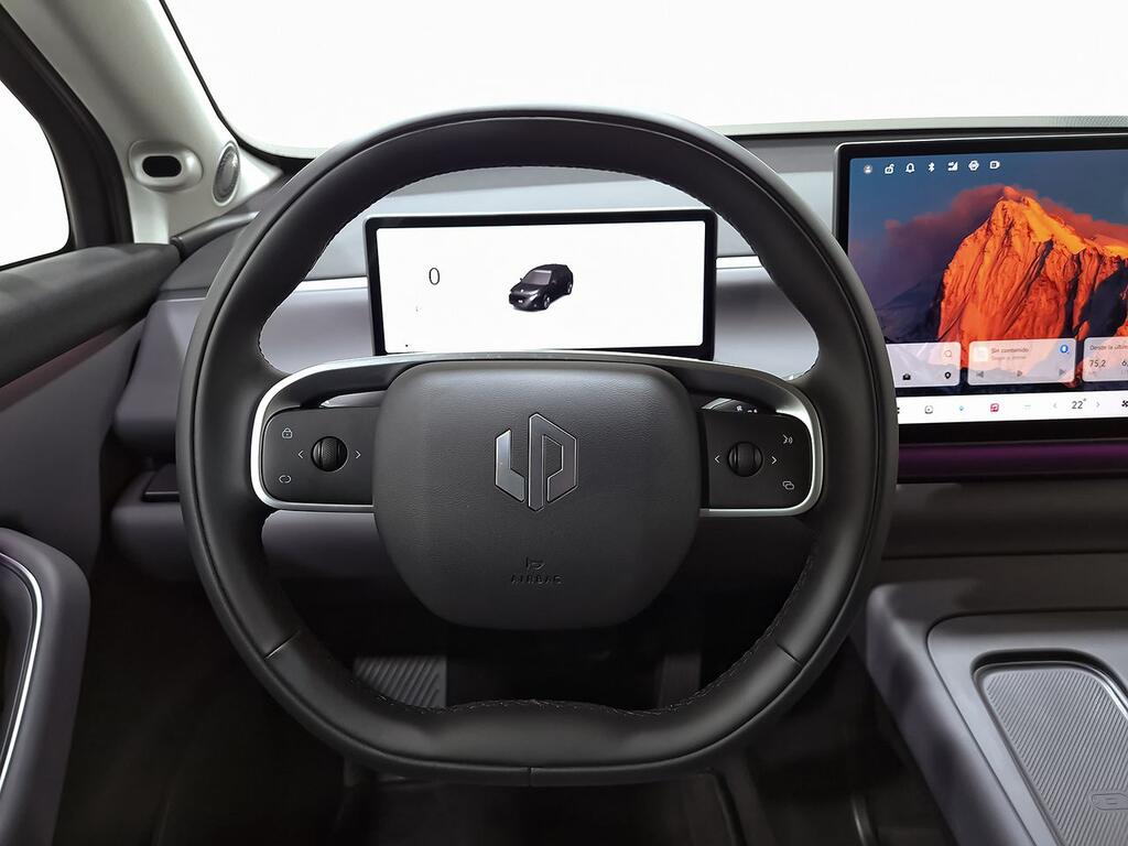 Leapmotor C10 C10 REEV 28.4 kWh Design Auto 18