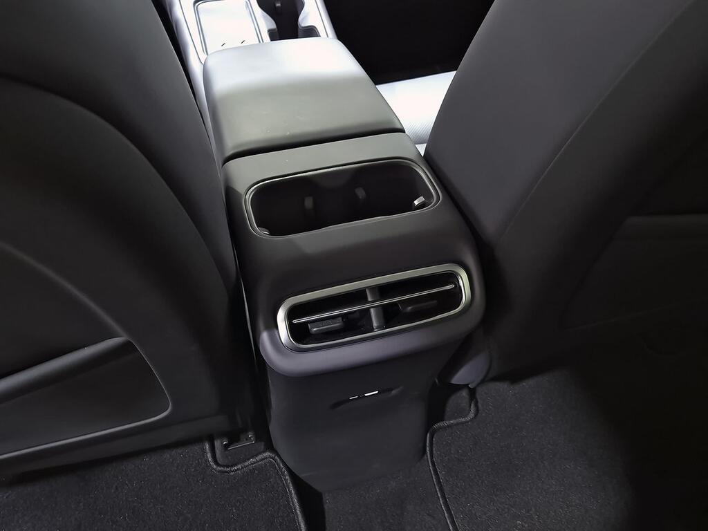 Leapmotor C10 C10 REEV 28.4 kWh Design Auto 29
