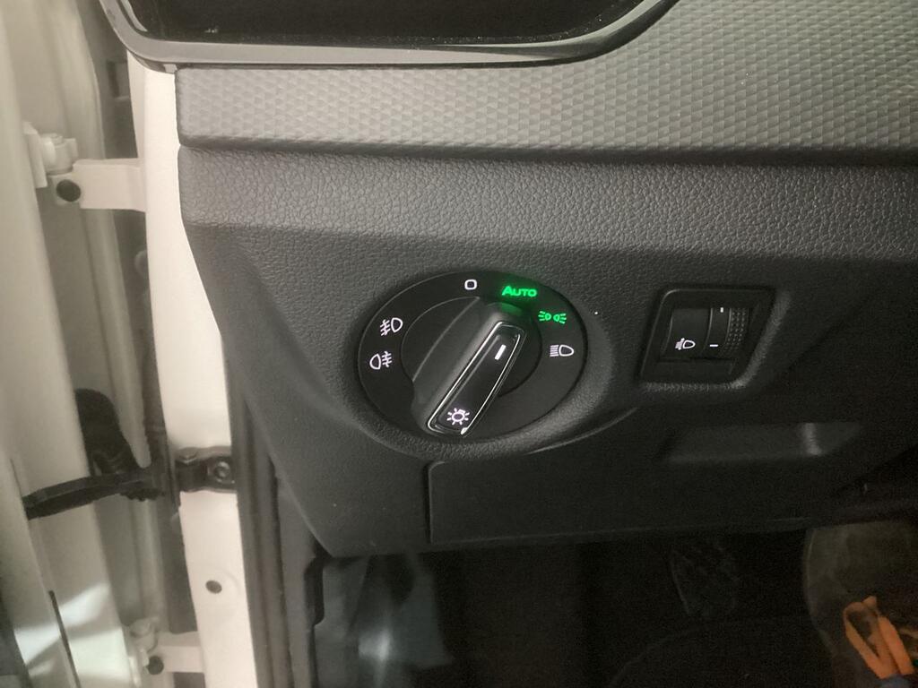 Skoda Kamiq 1.0 TSI 70kW (95CV) ESSENCE 16