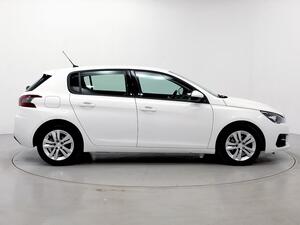 Peugeot 308 5p Active Pack BlueHDi 130 S&S Peugeot 308 5p Active Pack BlueHDi 130 S&S