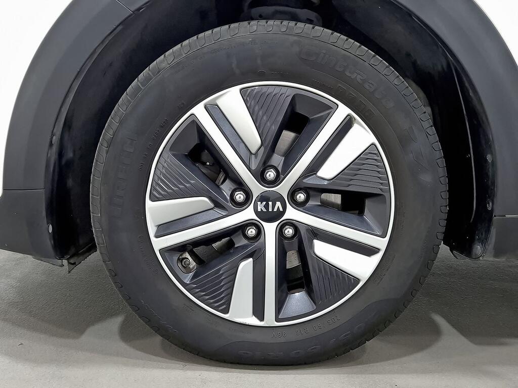 Kia Niro 1.6 GDi HEV 104kW (141CV) Drive 10
