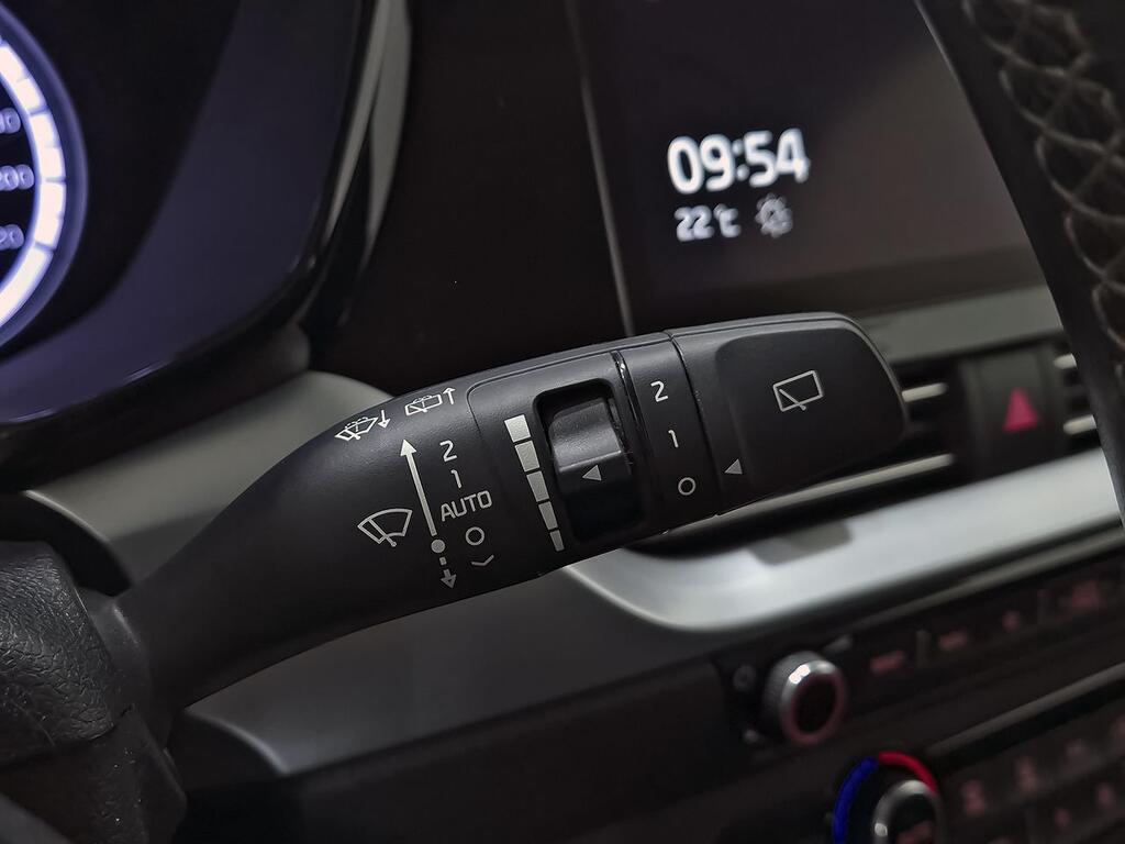 Kia Niro 1.6 GDi HEV 104kW (141CV) Drive 15