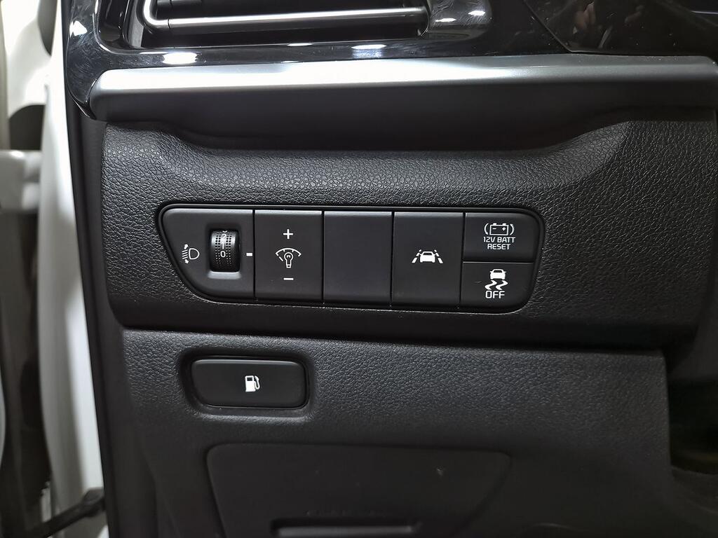 Kia Niro 1.6 GDi HEV 104kW (141CV) Drive 12