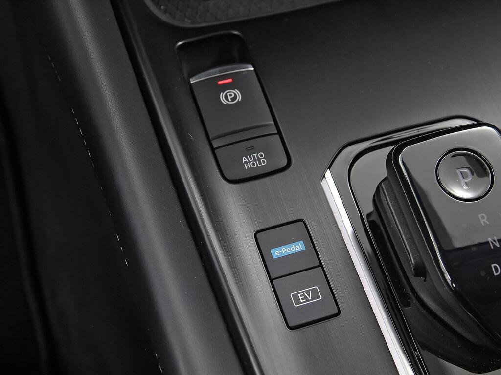 Nissan Qashqai E-POWER 140 KW (190 CV) N-Connecta 32