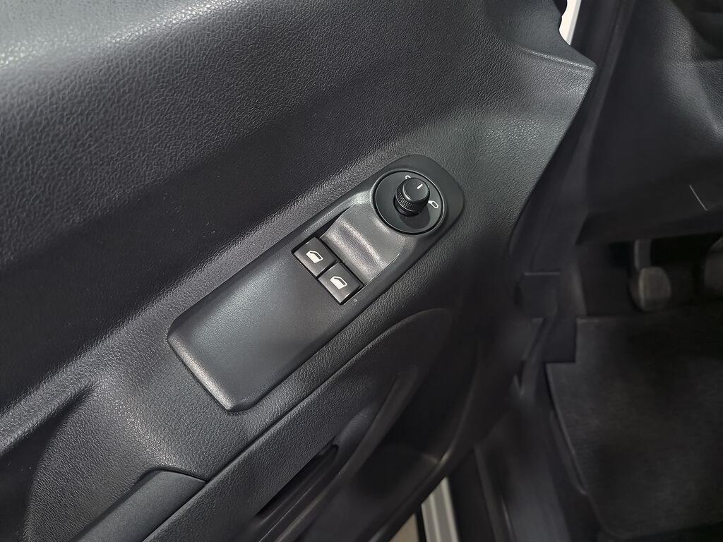 Peugeot Rifter Access Standard BlueHDi 73kW 10