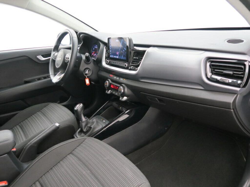 Kia Stonic 1.0 T-GDi 74kW (100CV) MHEV iMT Drive 13