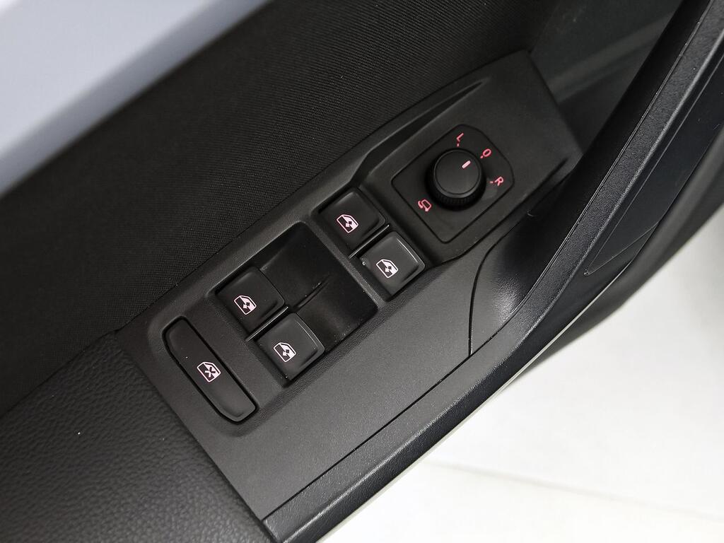 Seat Ibiza 1.0 TSI 81kW (110CV) FR Plus 12