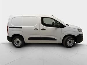 Peugeot Partner FG STANDARD 800 KG ELECTRICO BEV 100KW 136 CV 4P