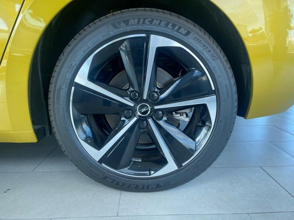 Opel Astra 1.6T Hybrid 132kW (180CV) Edition Auto 16