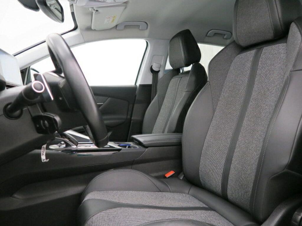 Peugeot 3008 1.2 PURETECH 96KW (130CV) ALLURE EAT8 17