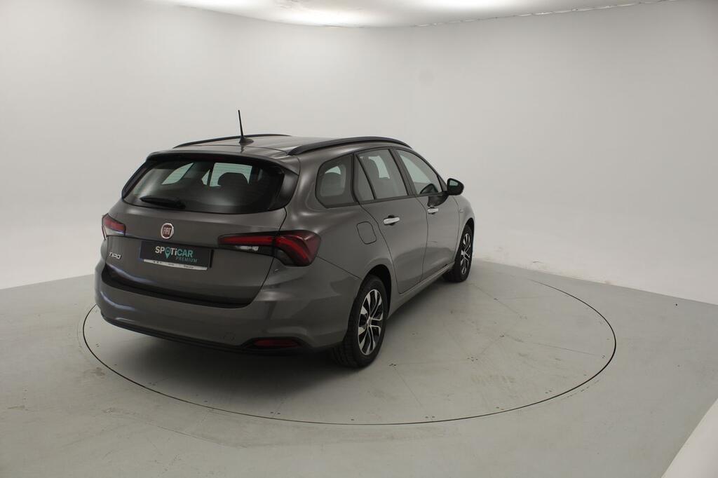 Fiat Tipo Sedán Diésel 1.6 96kW (130CV) manual 6v 4