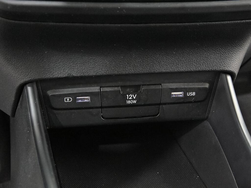 Hyundai i20 1.0 TGDI 74kW (100CV) Tecno 28