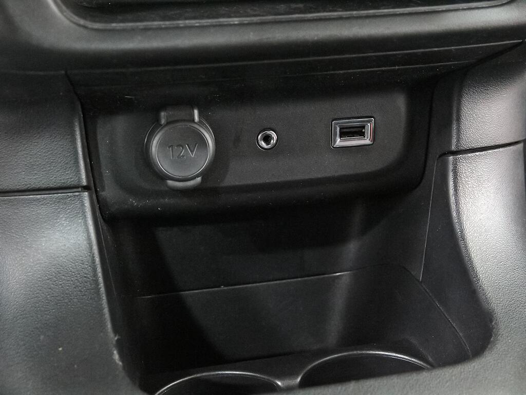 Citroën C3 PureTech 60KW (82CV) FEEL 27