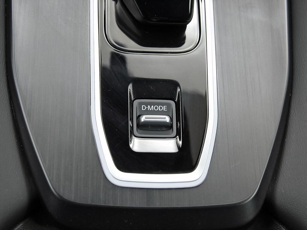 Nissan Qashqai E-POWER 140 KW (190 CV) N-Connecta 31