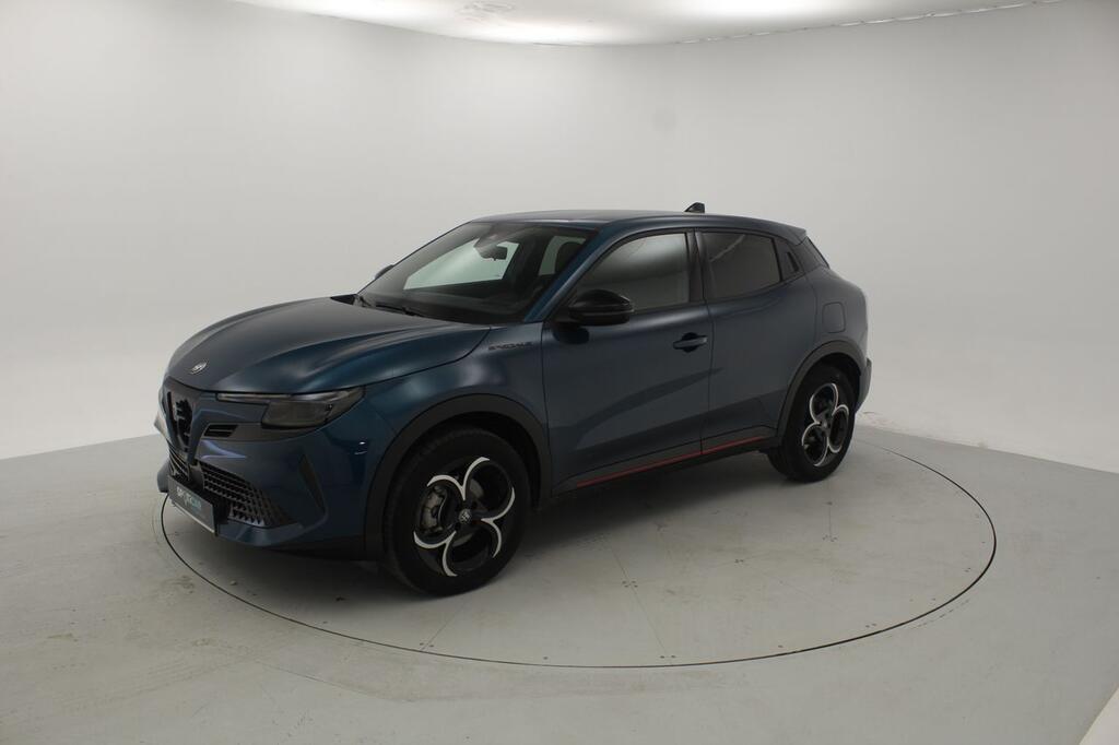 Alfa Romeo Junior Ibrida Speciale 100kW (136CV) 5