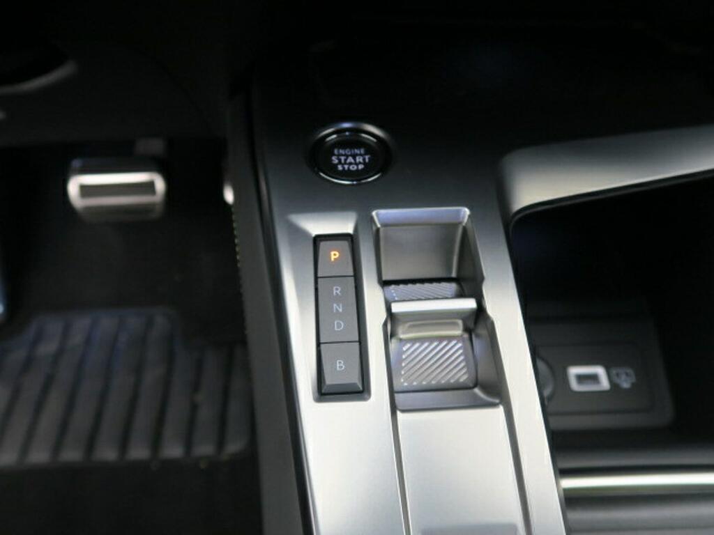Peugeot 408 408 GT PHEV 225 e-EAT8 10