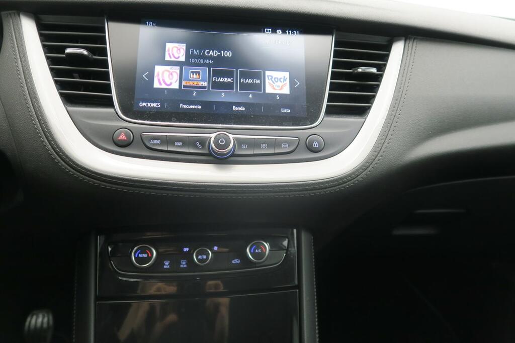 Opel Grandland X 1.2 Turbo Selective 9