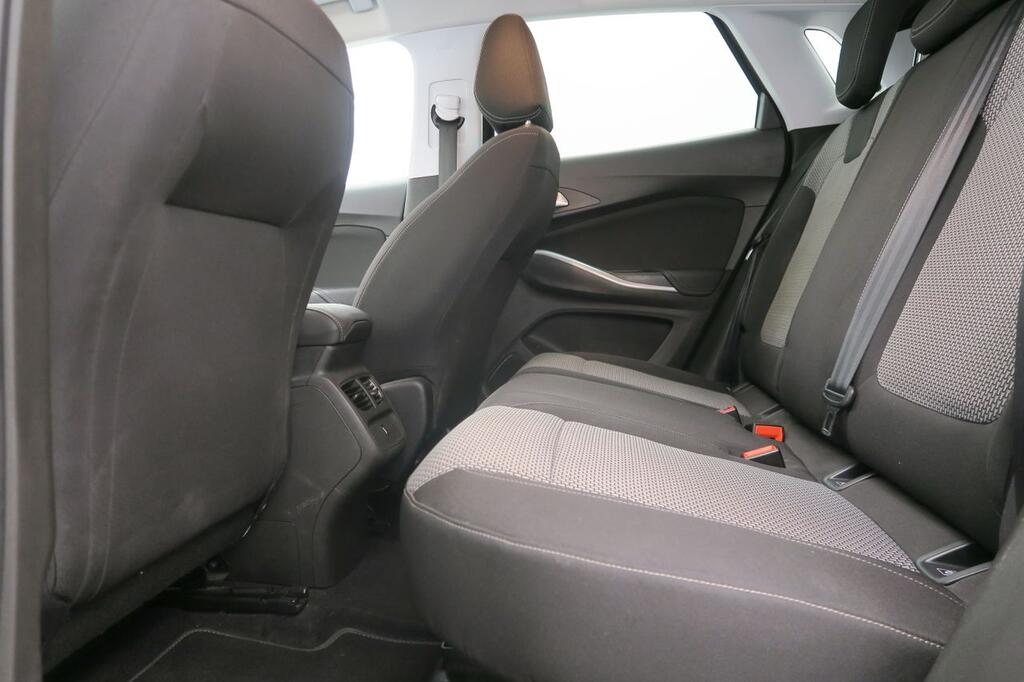 Opel Grandland X 1.2 Turbo Selective 15