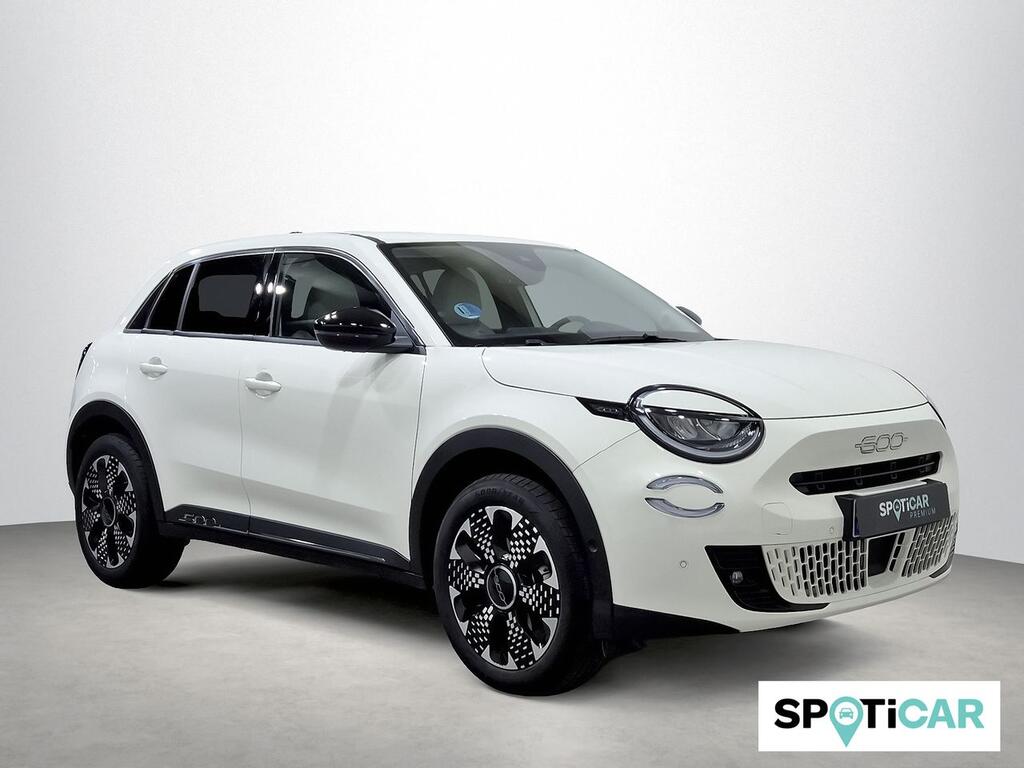 Fiat 600 600 MHEV La prima 1.2 74kW (100CV) DDCT