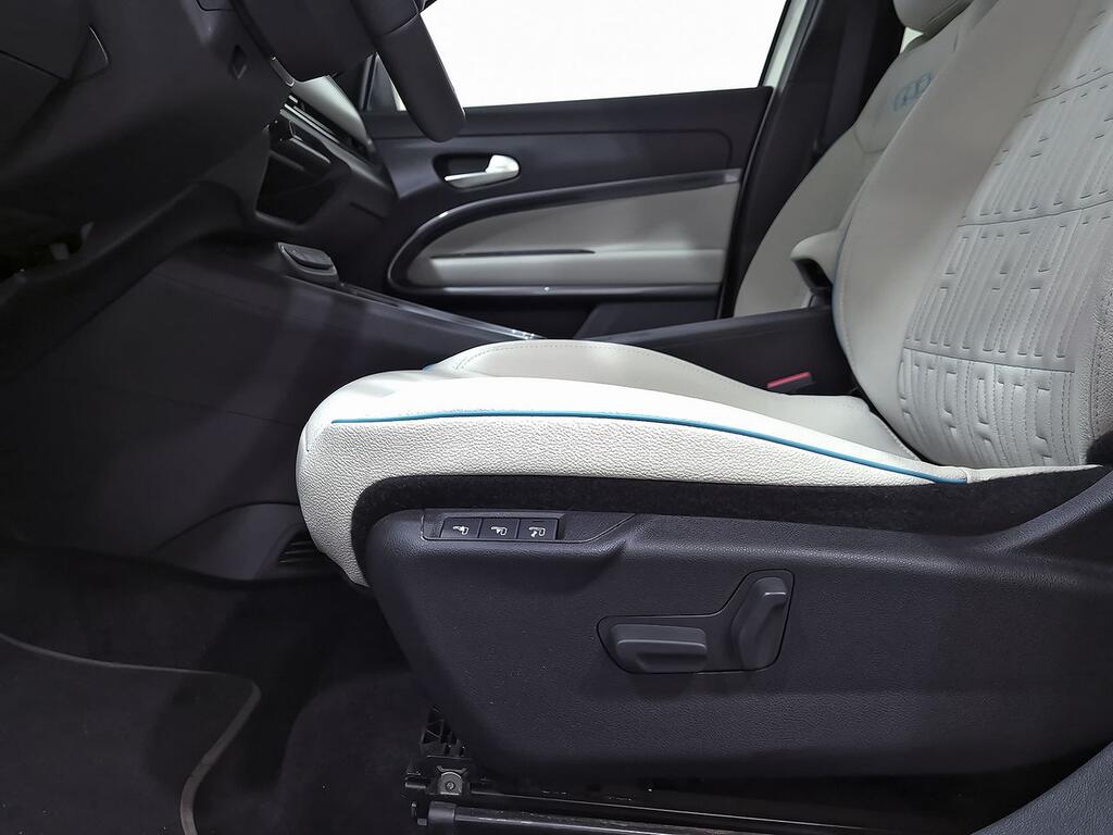 Fiat 600 600 MHEV La prima 1.2 74kW (100CV) DDCT 31