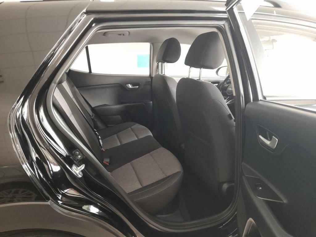 Kia Stonic 1.0 T-GDi 74kW (100CV) MHEV iMT Concept 11