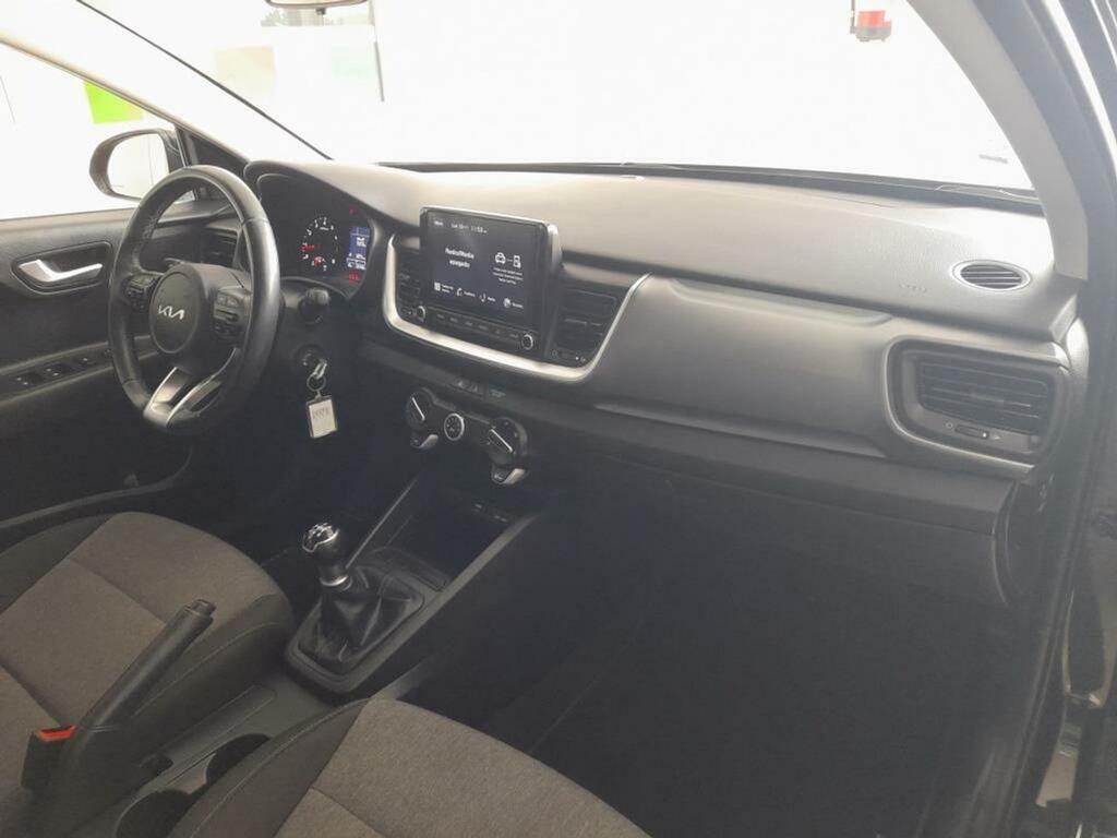 Kia Stonic 1.0 T-GDi 74kW (100CV) MHEV iMT Concept 10