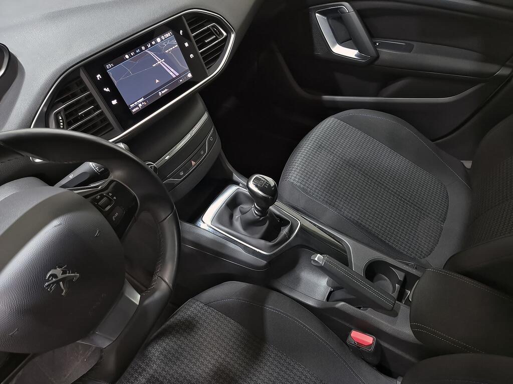 Peugeot 308 5p Style BlueHDi 130 S&S 27