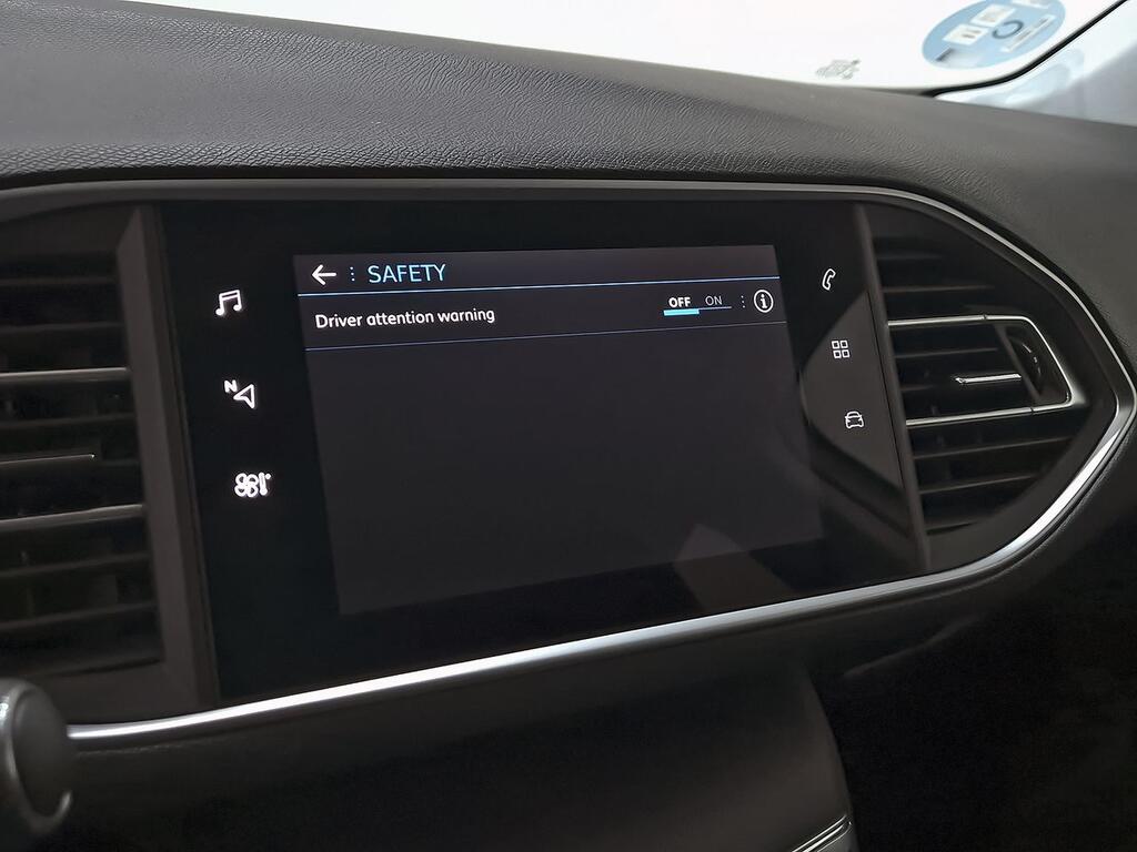Peugeot 308 5p Style BlueHDi 130 S&S 23
