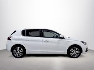 Peugeot 308 5p Style BlueHDi 130 S&S Peugeot 308 5p Style BlueHDi 130 S&S