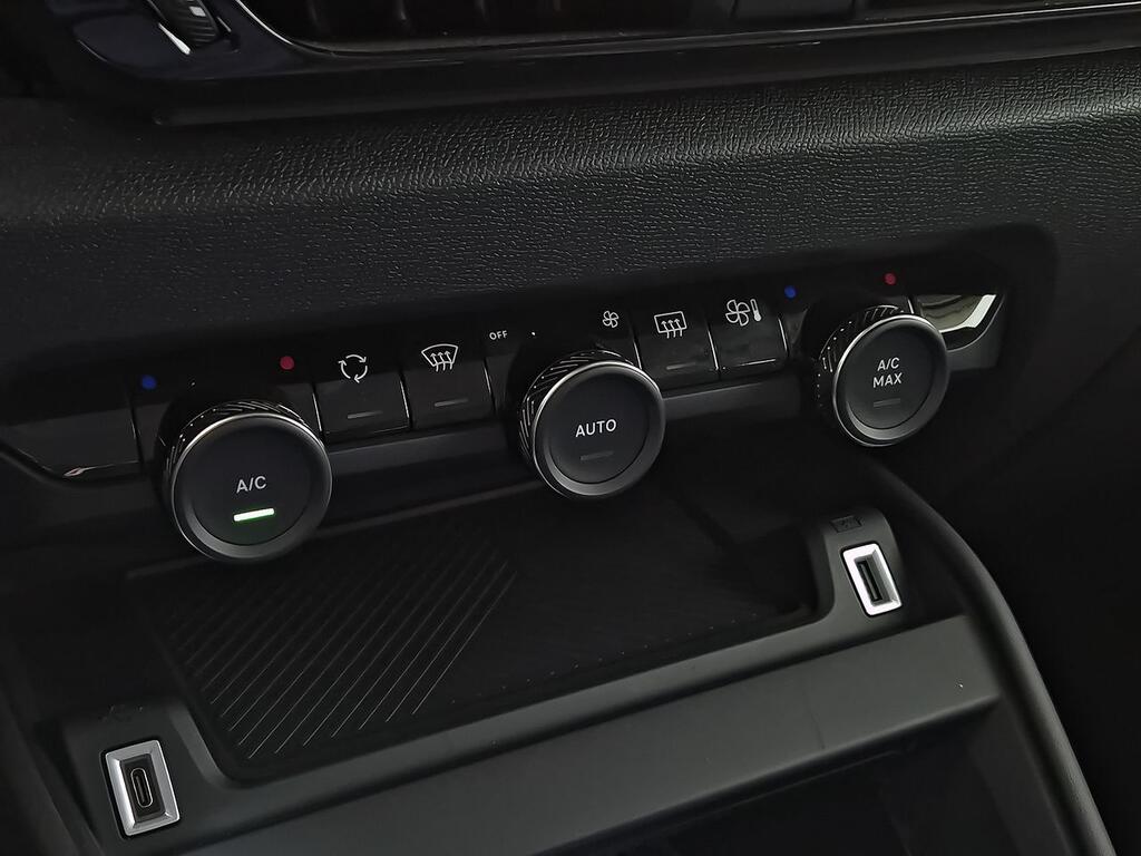 Citroën C4 BlueHdi 110 S&S Feel Pack 25 Citroën C4 BlueHdi 110 S&S Feel Pack 25