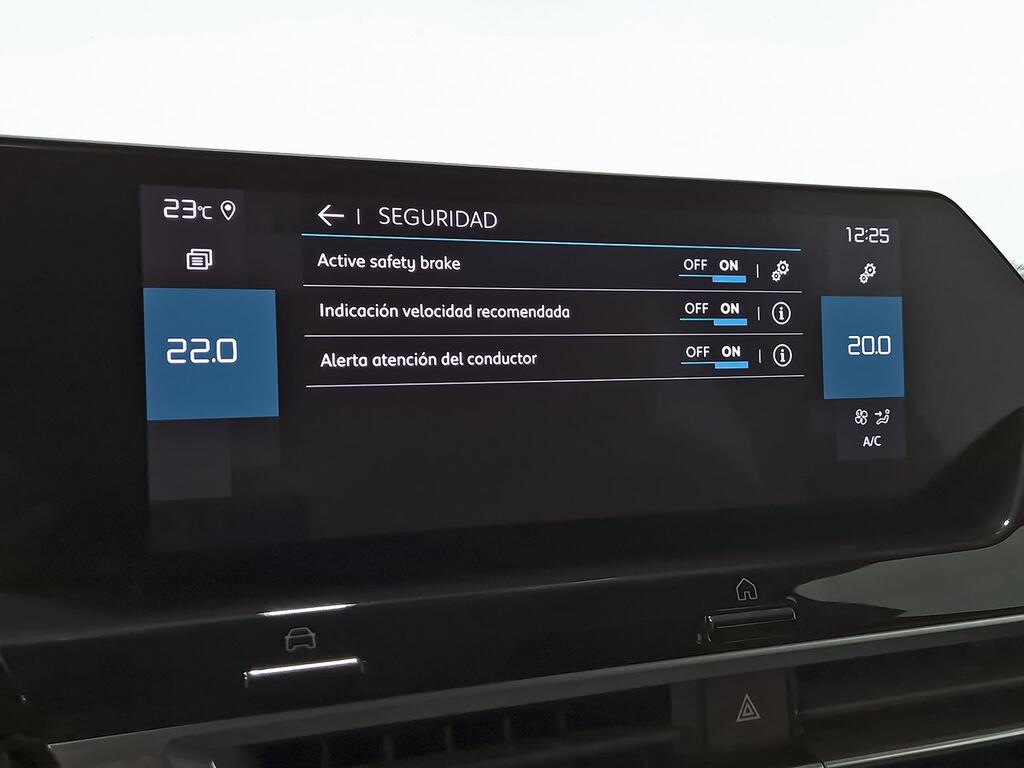 Citroën C4 BlueHdi 110 S&S Feel Pack 23 Citroën C4 BlueHdi 110 S&S Feel Pack 23