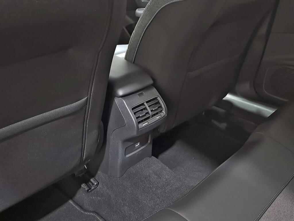 Citroën C4 BlueHdi 110 S&S Feel Pack 31 Citroën C4 BlueHdi 110 S&S Feel Pack 31