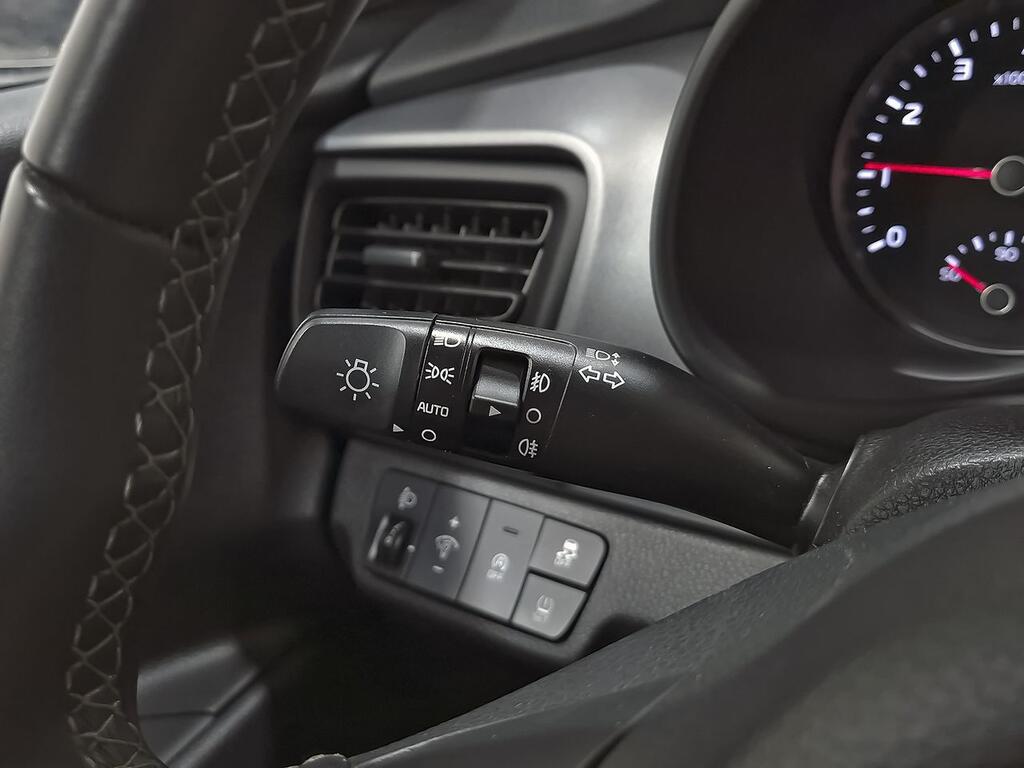 Kia Stonic 1.0 T-GDi 74kW (100CV) MHEV MT Concept 14