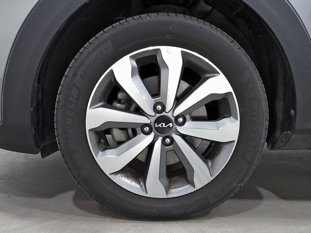 Kia Stonic 1.0 T-GDi 74kW (100CV) MHEV MT Concept 10