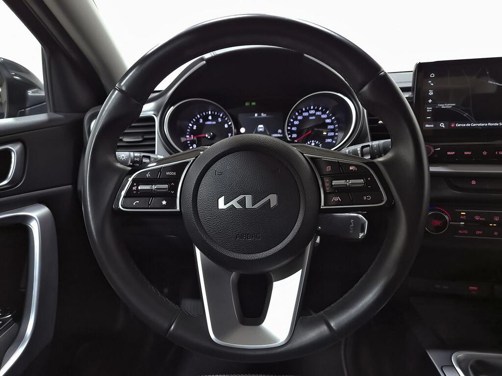 Kia XCeed 1.0 T-GDi Drive 74kW (100CV) 18 Kia XCeed 1.0 T-GDi Drive 74kW (100CV) 18