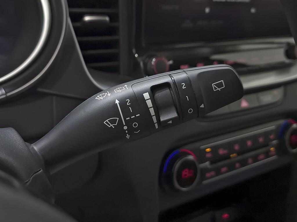 Kia XCeed 1.0 T-GDi Drive 74kW (100CV) 15 Kia XCeed 1.0 T-GDi Drive 74kW (100CV) 15