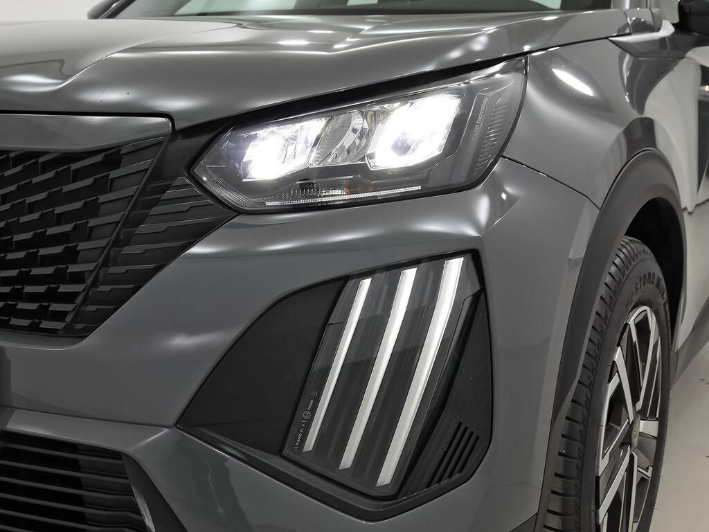 Peugeot 2008 Active Puretech 100 S&S 6 Vel. MAN 35 Peugeot 2008 Active Puretech 100 S&S 6 Vel. MAN 35